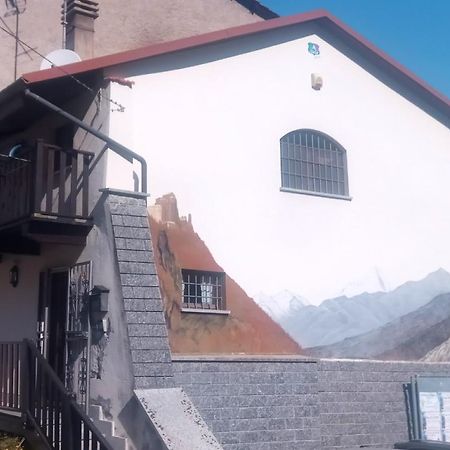 Casa Del Rustico, Indipendente Vista Sacra Con Dipinto Villa Caprie ภายนอก รูปภาพ