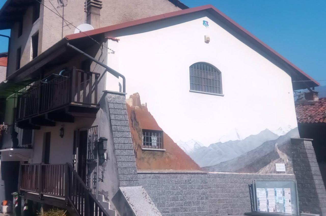 Casa Del Rustico, Indipendente Vista Sacra Con Dipinto Villa Caprie ภายนอก รูปภาพ