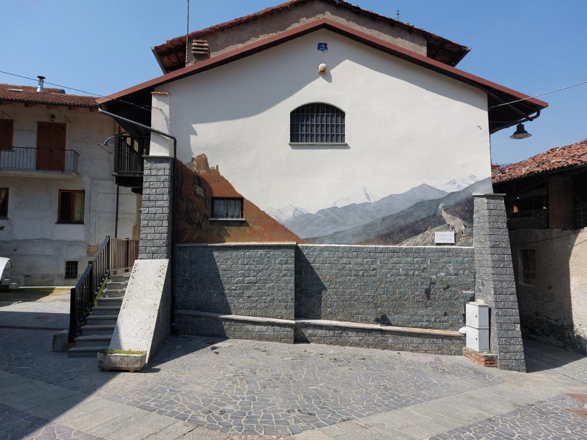 Casa Del Rustico, Indipendente Vista Sacra Con Dipinto Villa Caprie ภายนอก รูปภาพ