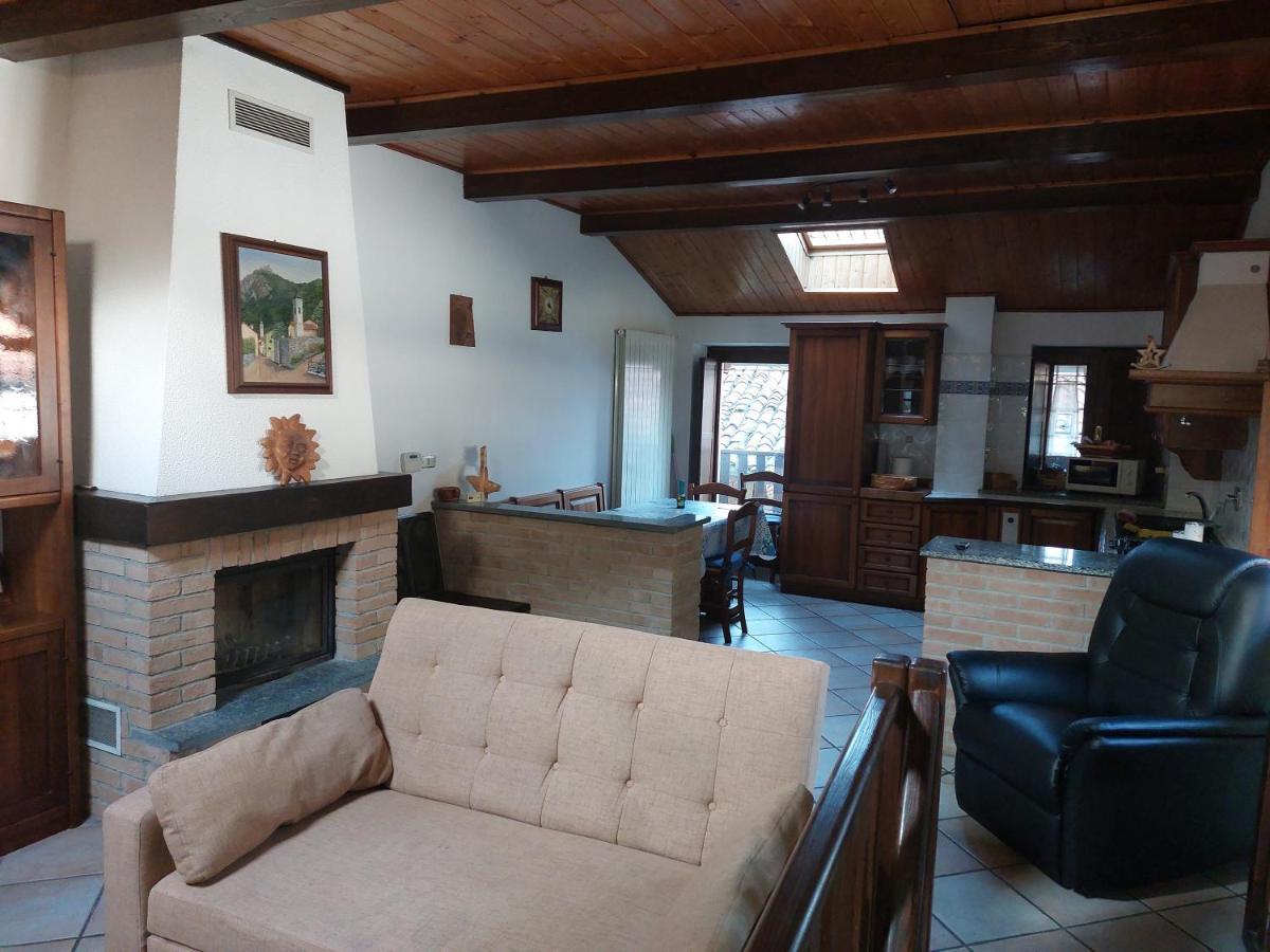 Casa Del Rustico, Indipendente Vista Sacra Con Dipinto Villa Caprie ภายนอก รูปภาพ